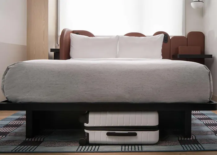 Cheap hotel: Motto By Hilton New York City Times Square