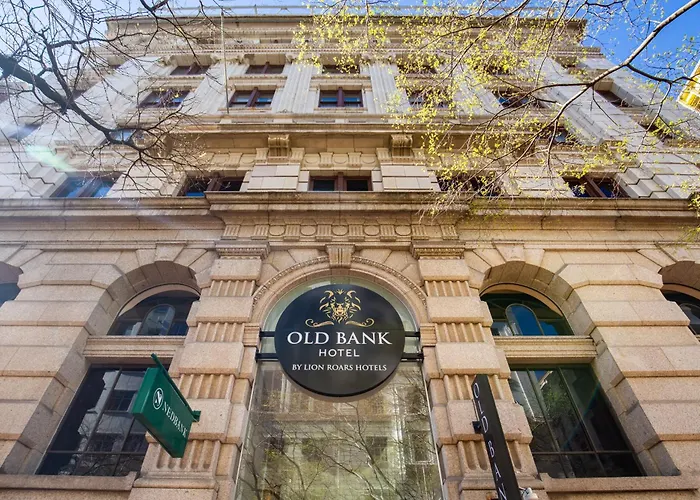 Old Bank - Lion Roars s&Lodges