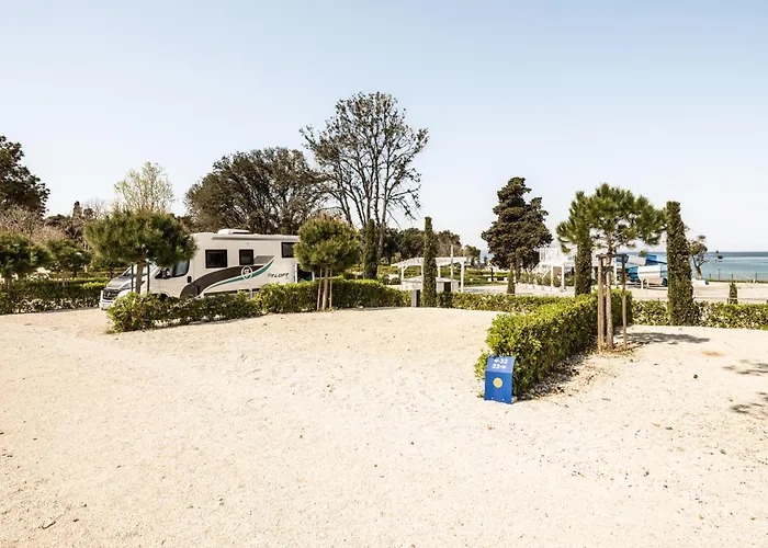 Hotel with Tennis: Falkensteiner Premium Mobile Homes And Camping Zadar