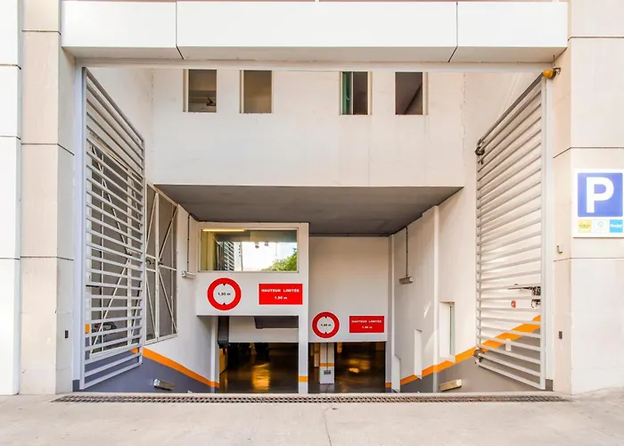 Hotel near College: Kyriad Residence Casablanca