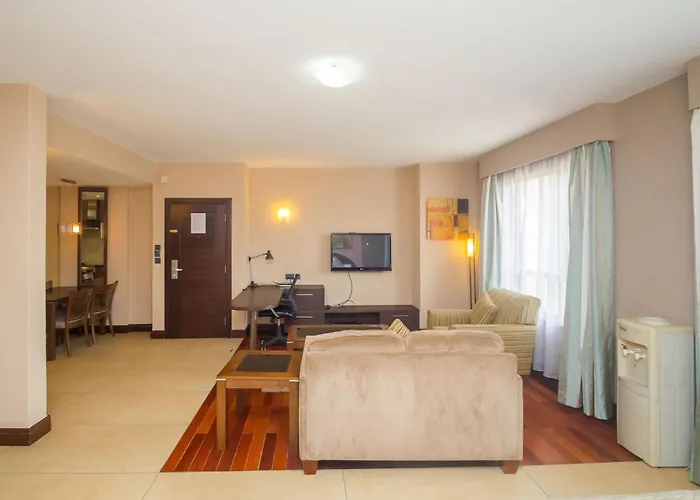 Hotel: Taarifa Suites By Dunhill Serviced Apartments