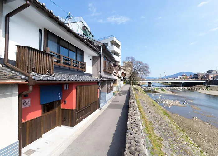 Kyotoya Kamogawagojo