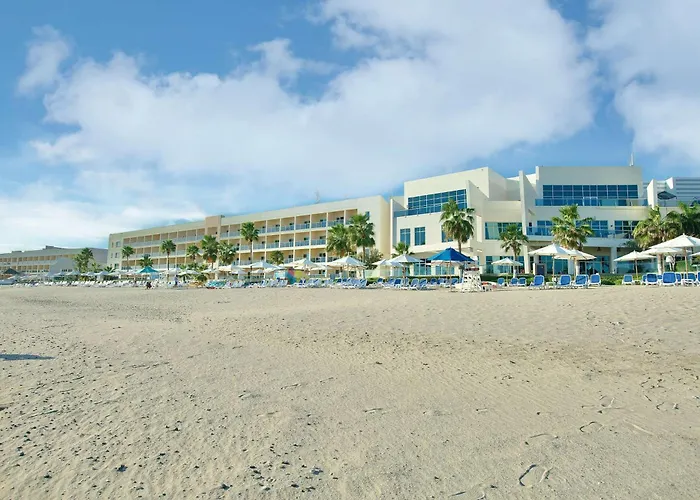 Pet Friendly hotel: Radisson Blu Resort, Fujairah
