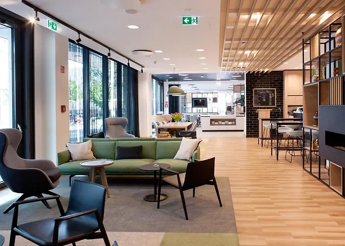 Hotel near College: Holiday Inn Berlin City East Side By Ihg