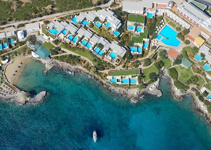 Hotel with view: Elounda Mare Relais & Chateaux Hotel