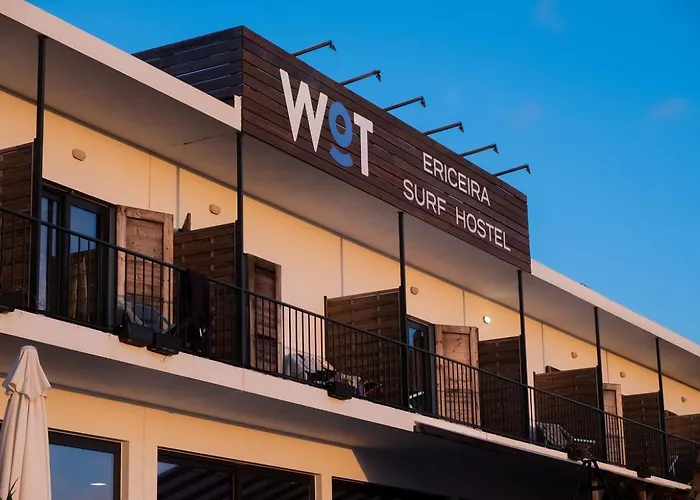 Hotel perto da faculdade: Wot Ericeira Surf Social