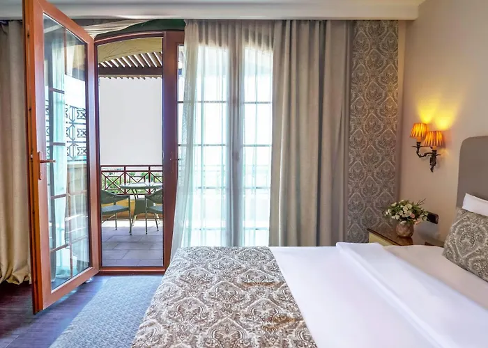 Family Hotel: Sapphire Marine