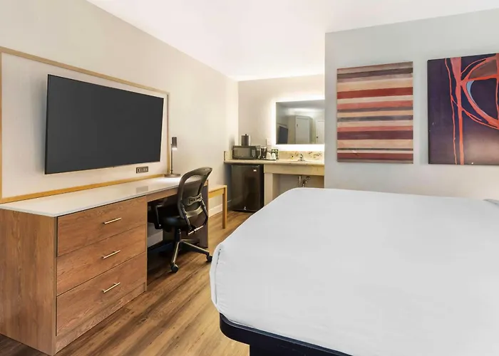 Ping Pong hotel: Best Western Plus Rancho Cordova Inn