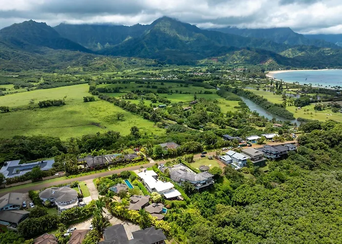 Private Villa: Hanalei Plantation Home