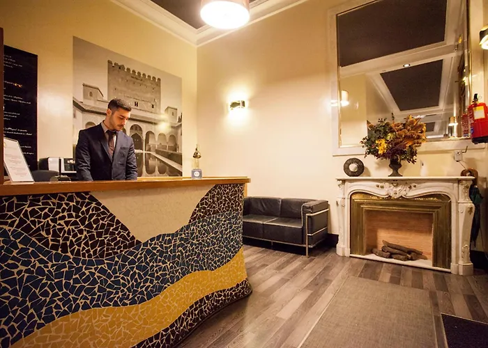 Hotel: Alhambra Suites
