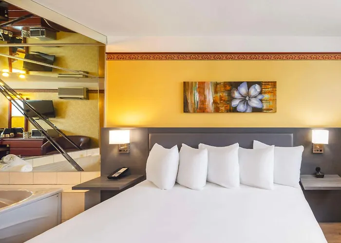 Les Suites de Laviolette Ascend Hotel Collection