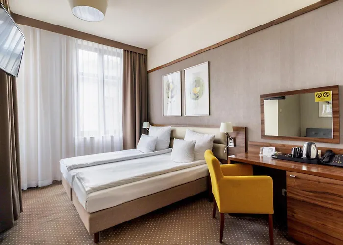 Golden Tulip City Center