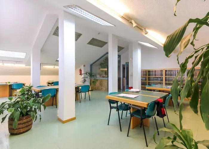  Residencia Universitaria Aula Rector