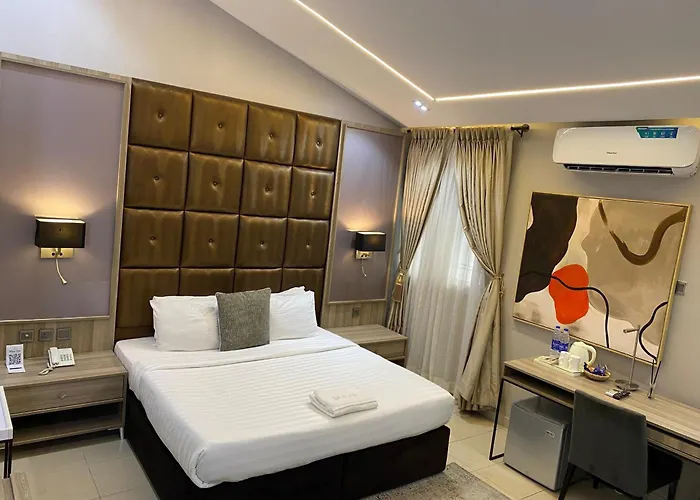 Lala'S Boutique Hotel