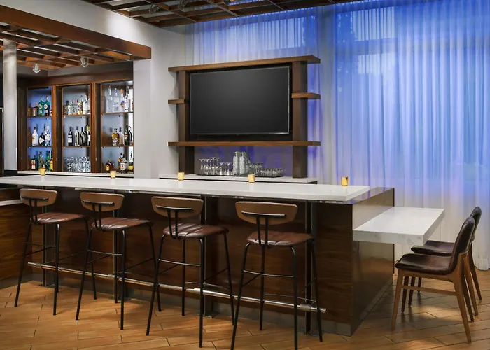 Cheap hotels Courtyard By Marriott Los Angeles Woodland Hills