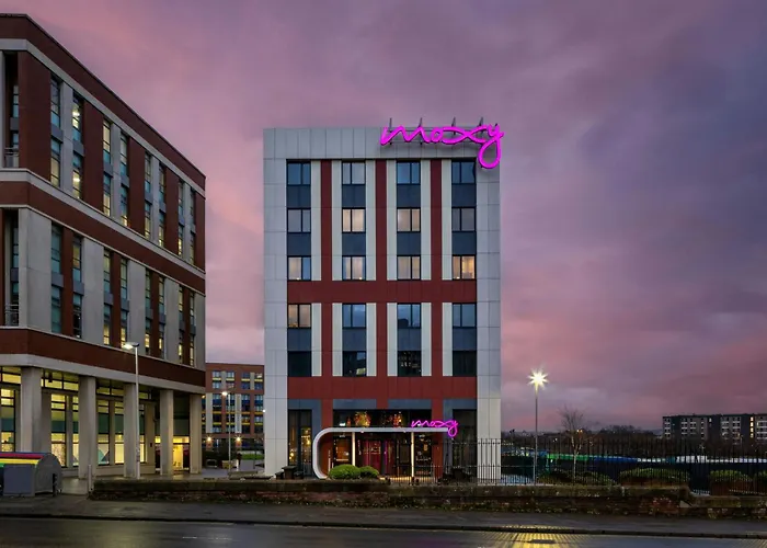Luxury hotel only: Moxy Glasgow Merchant City