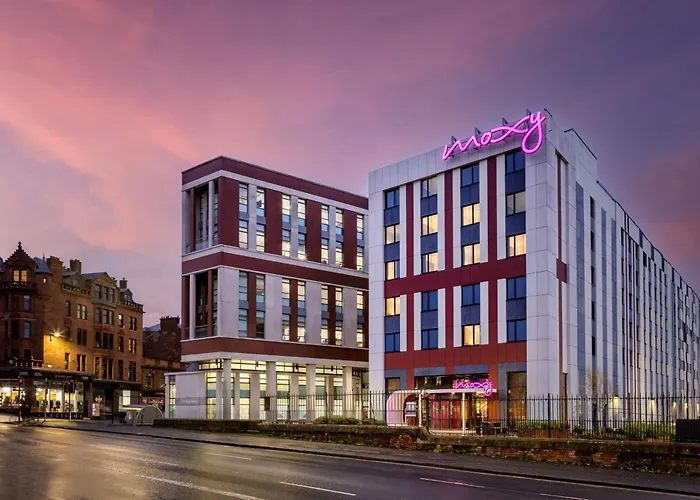 Luxury hotel only: Moxy Glasgow Merchant City