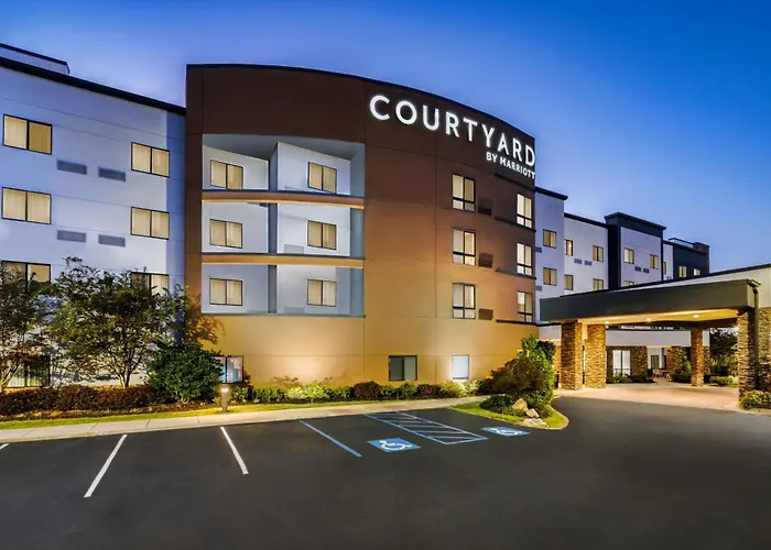 Courtyard By Marriott