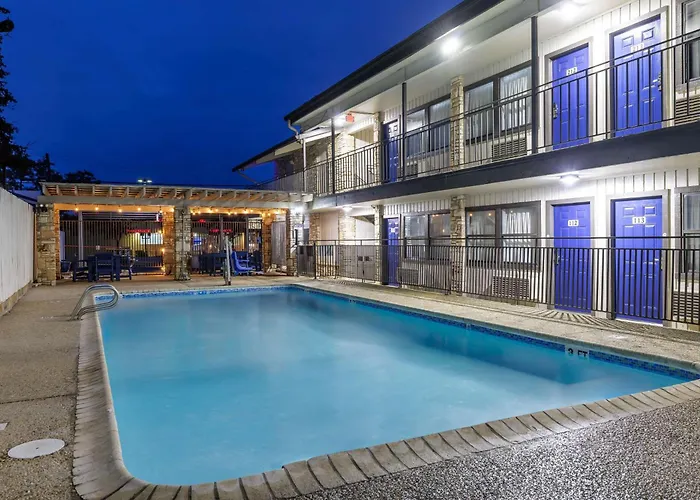 Beach hotel: Motel 6 Boerne Tx