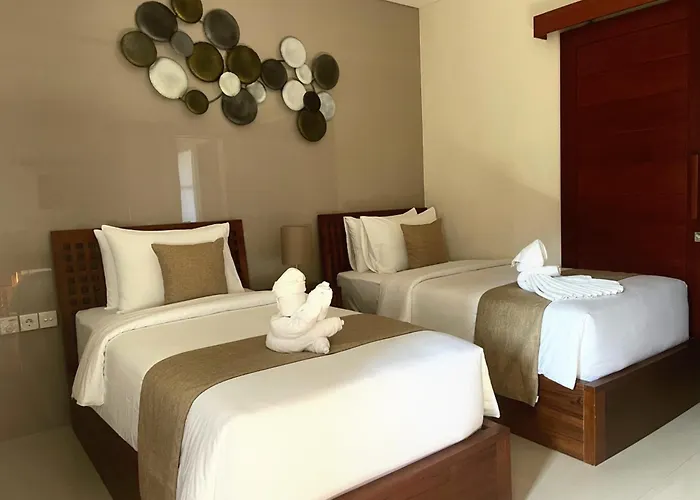 Guest house: Kayu Sugih Palace