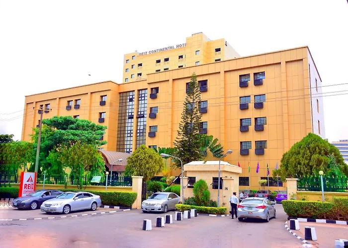 Reiz Continental , Abuja