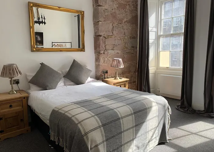 Pet Friendly hotel: Royal Mile Balconies By The Castle