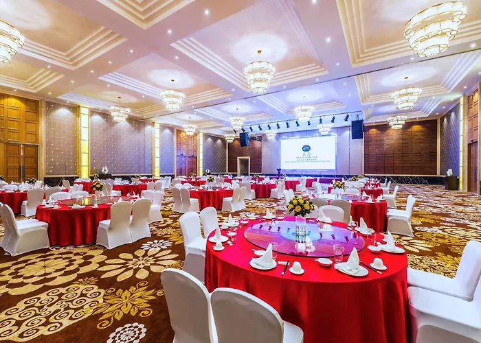 Luxury hotel only: Grand Mercure Qingdao Qinglong