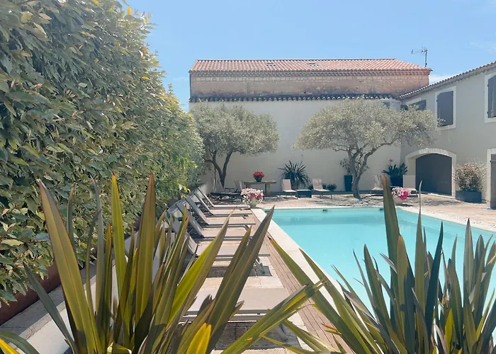 Hôtel central: Logis Les Magnanarelles