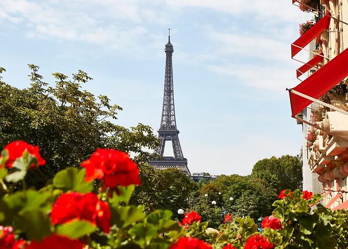  Plaza Athénée - Dorchester Collection