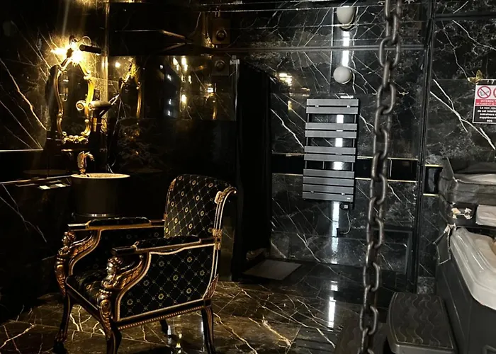 Hôtel Jacuzzi: Love Room - Versace