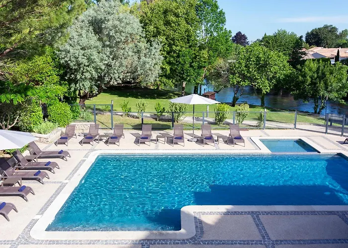 Hôtel accueillant les animaux: Domaine de la Petite Isle - Luberon