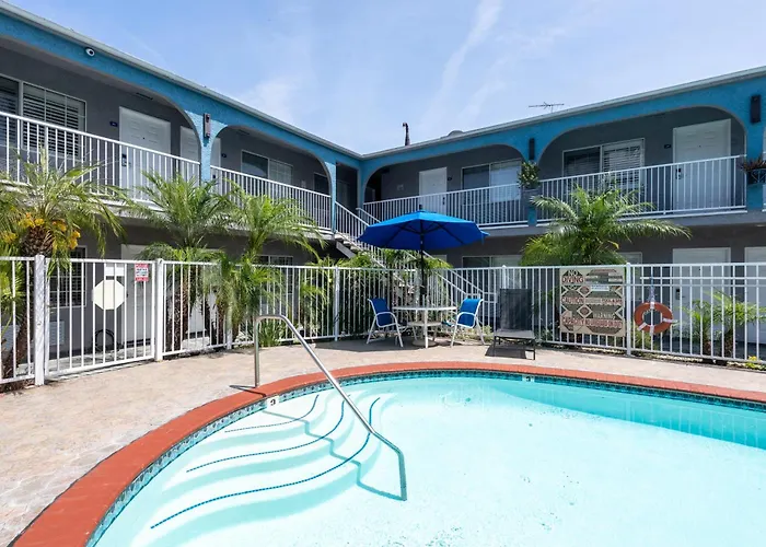 Motel: Hollywood City Inn