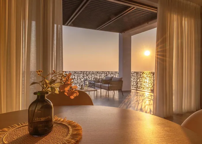 Glow Boutique & Suites