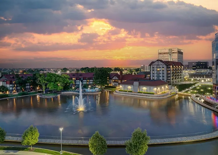 Sheraton Westport Lakeside Chalet