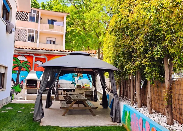 Dog friendly hotels Lisbon Soul Surf Camp