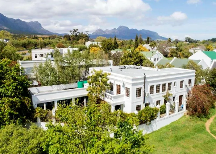 Dog friendly hotels Boord Guest House