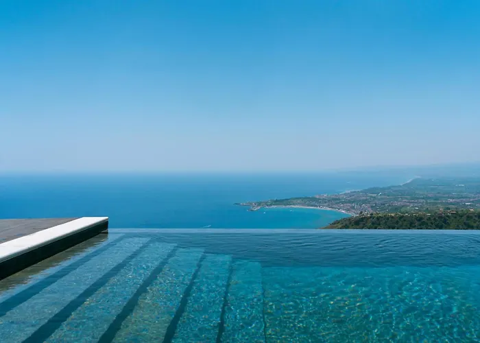 Hotel with Tennis: Hotel Villa Ducale