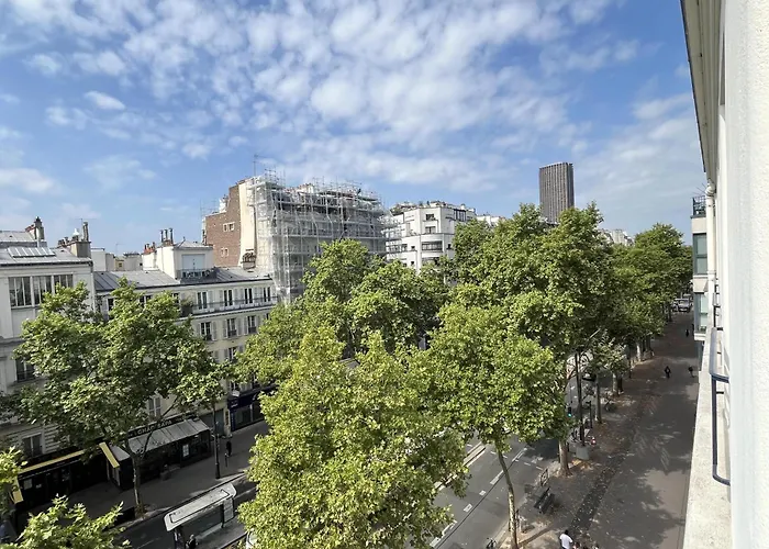 Romantic hotel: Hotel Nude Paris - Color Vision