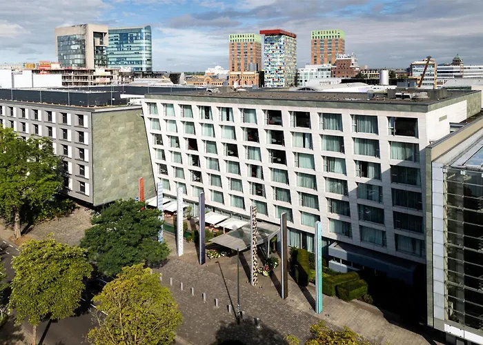 5 star hotels Radisson Blu Media Harbour , Duesseldorf