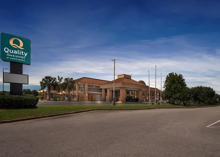 Beach Hotels Quality Inn & Suites Near Robins Air Force Base