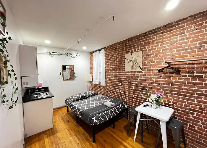 Vacation rental: 31 Street Broadway Hotel
