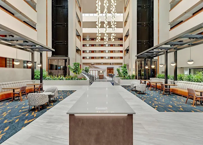 Family resorts Embassy Suites By Hilton Oklahoma City Will Rogers Airport