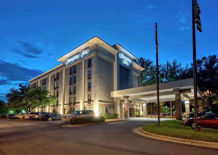 Cheap hotel: Hampton Inn Raleigh Cary