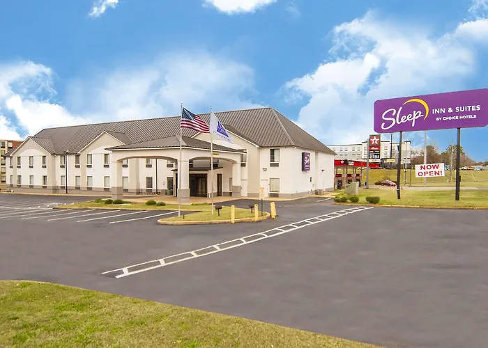 Motel: Sleep Inn & Suites Tuscaloosa East