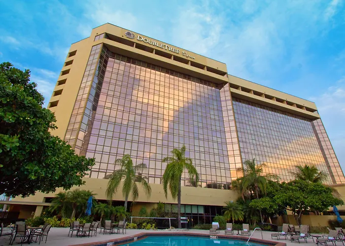 Hotels with tennis Doubletree By Hilton Miami Airport & Convention Center