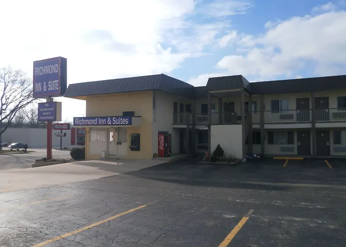 Cheap hotel: Richmond Inn And Suites