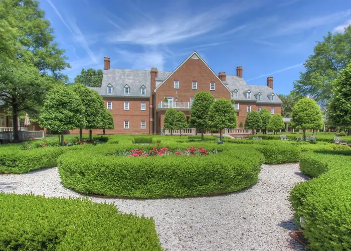 Hotel with view: The Founders Inn & Spa Tapestry Collection By Hilton