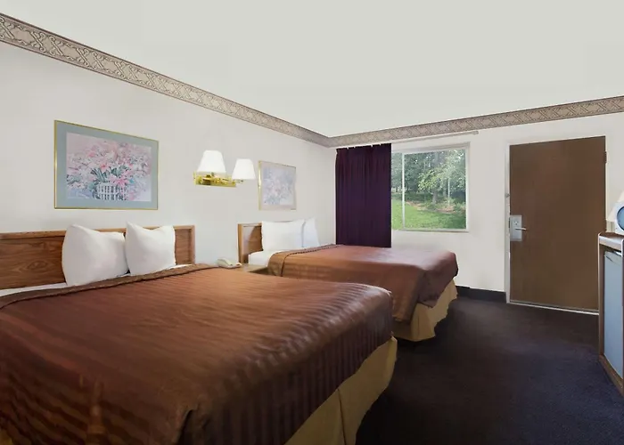 Travelodge By Wyndham Page, View Of Lake Powell