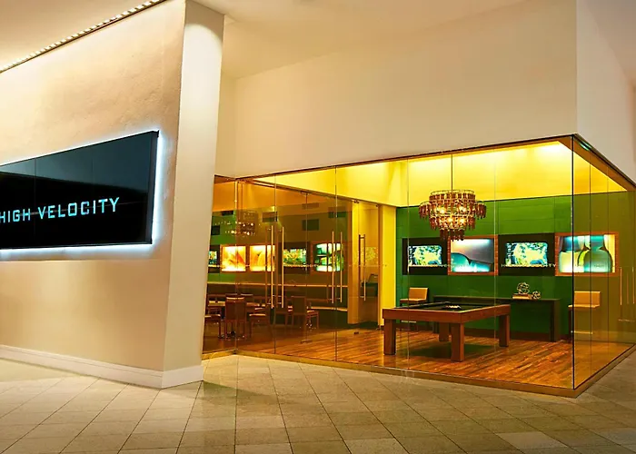 Hotel central: Atlanta Marriott Marquis