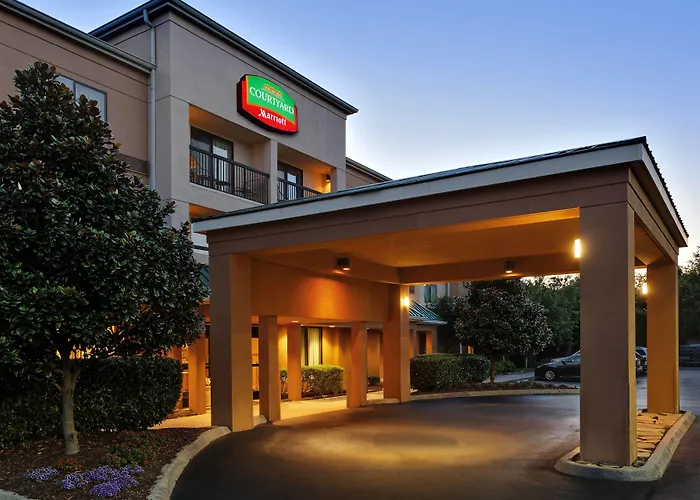 Courtyard Knoxville Cedar Bluff